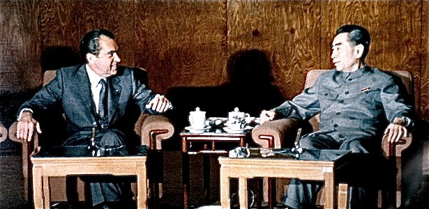 president richard nixon visits china cold war